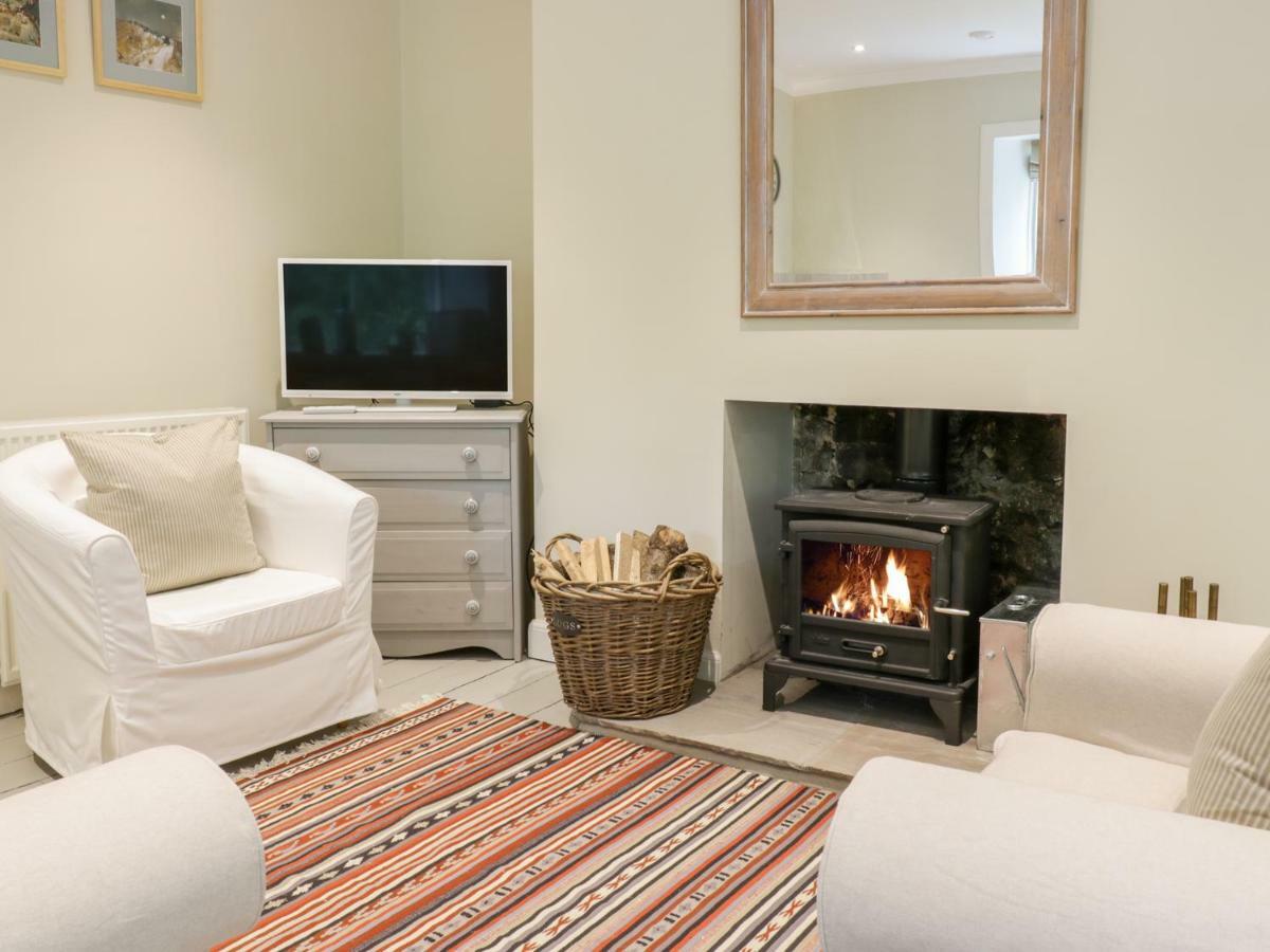 Gate Lodge West Calder ภายนอก รูปภาพ